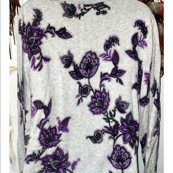 3/$15 Floral Cardigan - Picture 2 of 7